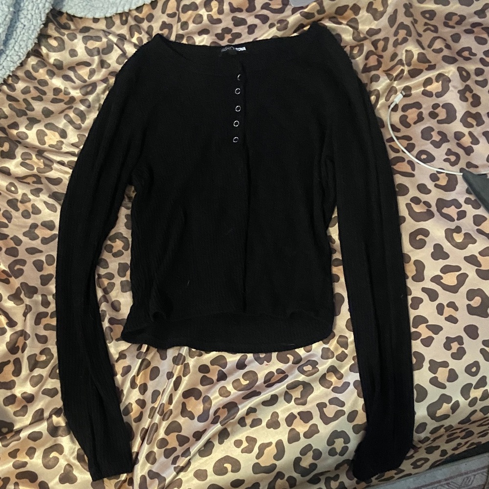fashion nova black henley top (s: S)